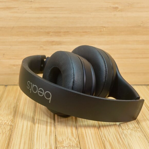 Beats by Dr. Dre Beats Solo3 Wireless On-Ear Headphones - Matte Black - Picture 2 of 12